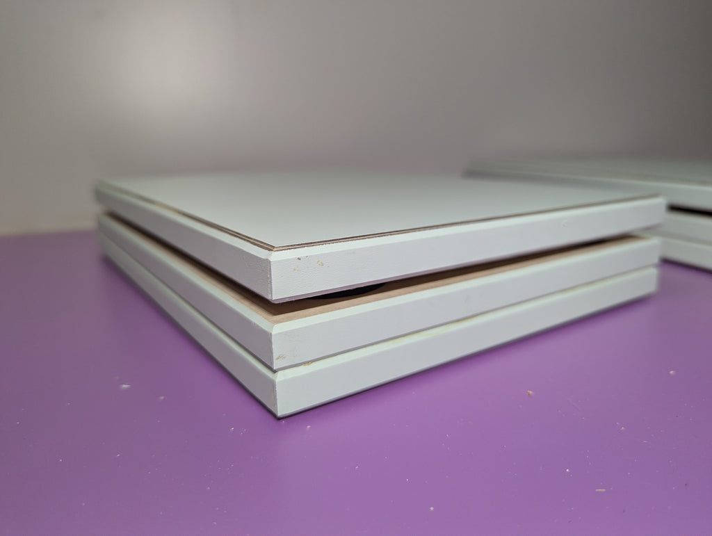 OG Minted isolation plinth